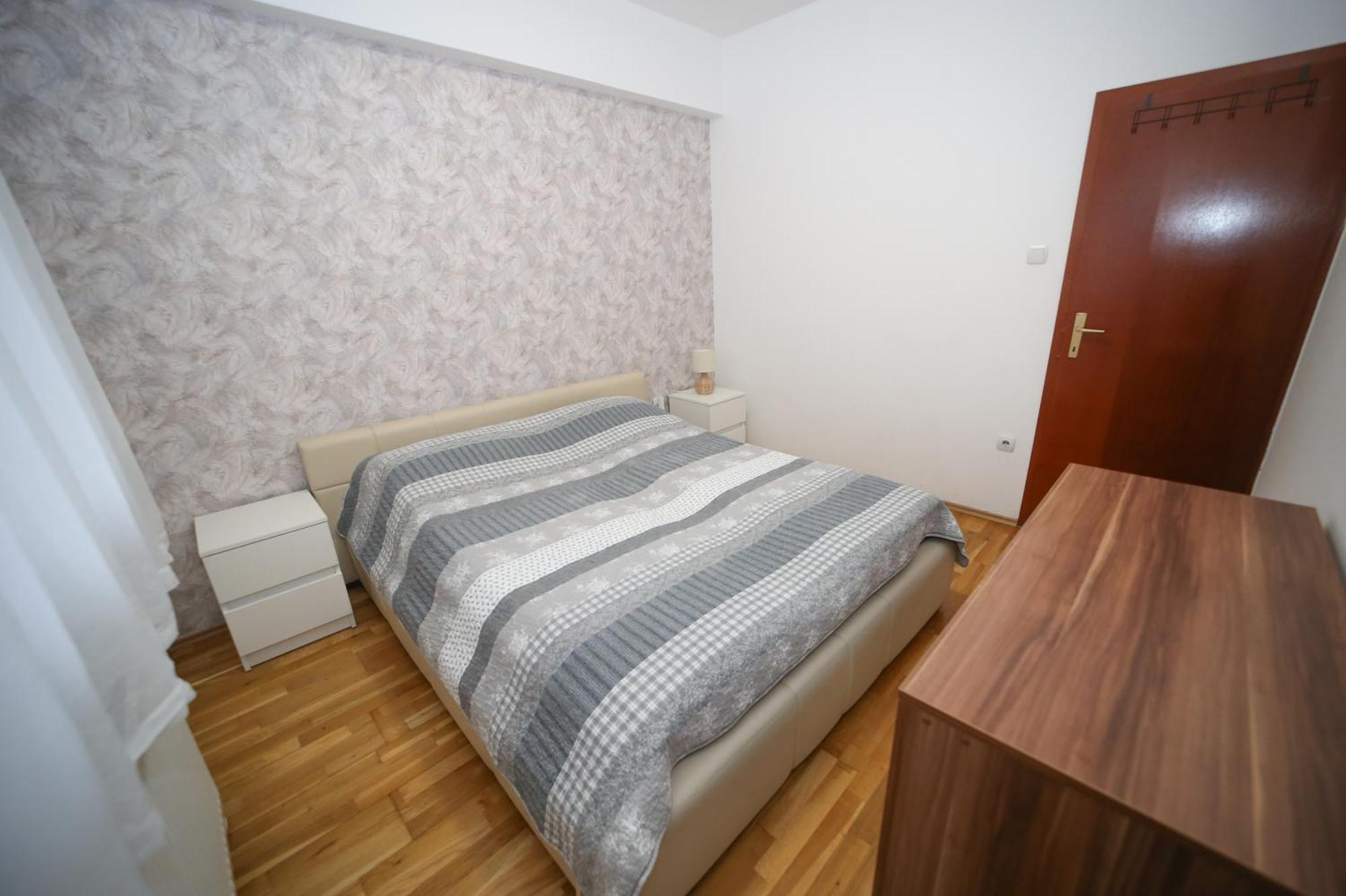 Iva Lux Stan Na Dan Apartment Баня Лука Екстериор снимка